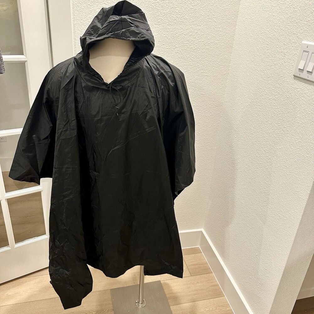 Eddie Bauer ADULT HOODED RAIN PONCHO Drawstring Hood One Size Black Nylon Snap
